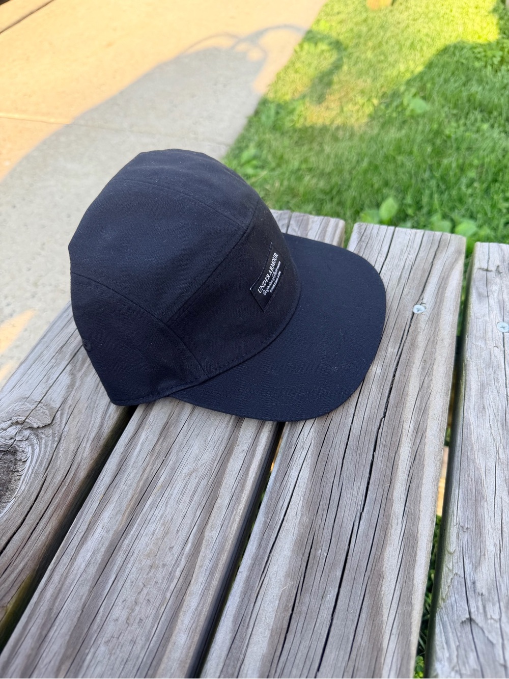 Under Armour Men's Black Five-Panel Camp Cap / Hat - Picture 3 of 4